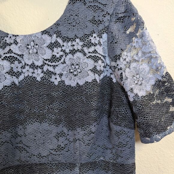 A Pea in the pod Maternity Blue floral Lace formal short sleeve shift dress S - Picture 4 of 6